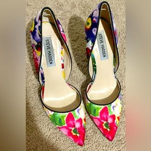 Steve Madden Floral Pumps